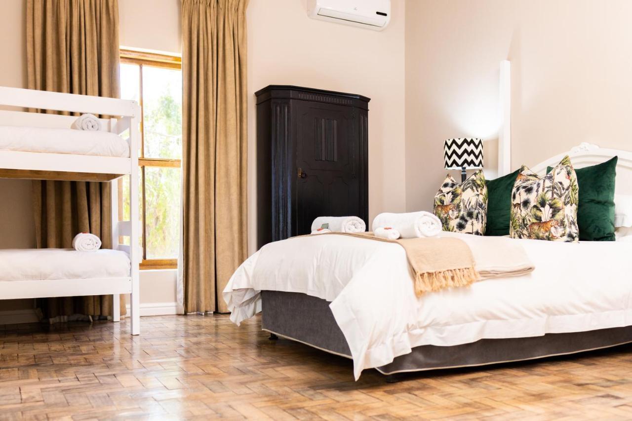 The Merino Guest House Beaufort Wes Buitenkant foto
